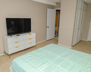 3740 Inverrary Drive - Photo Thumbnail 11