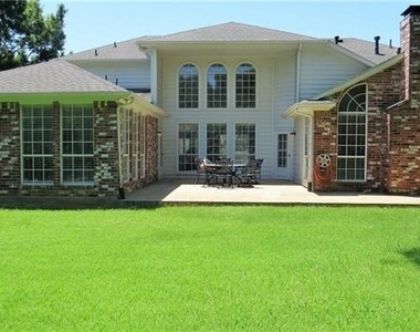 109 Belmont Place Circle - Photo Thumbnail 10