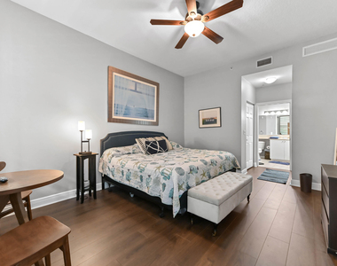 804 E Windward Way - Photo Thumbnail 8
