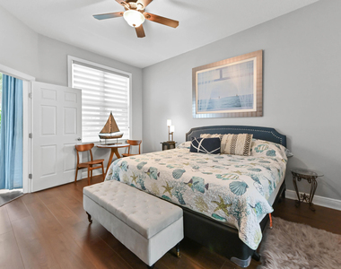 804 E Windward Way - Photo Thumbnail 7