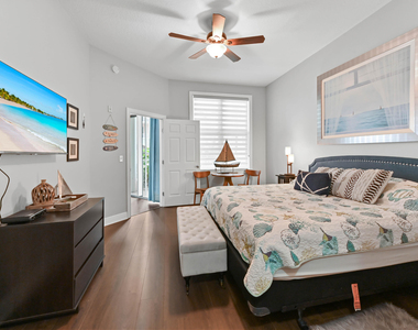 804 E Windward Way - Photo Thumbnail 9
