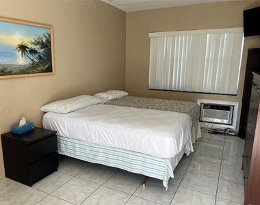 1315 N Ocean Drive - Photo Thumbnail 8