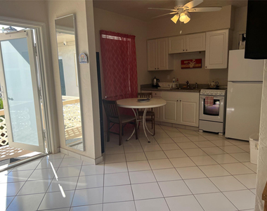 1315 N Ocean Drive - Photo Thumbnail 4
