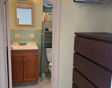 1315 N Ocean Drive - Photo Thumbnail 12