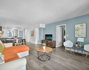 400 Se 10th Street - Photo Thumbnail 6