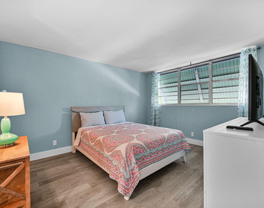 400 Se 10th Street - Photo Thumbnail 10