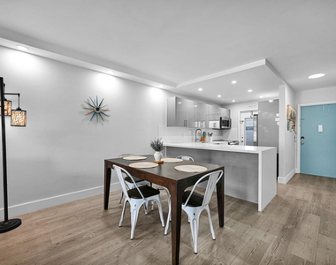 400 Se 10th Street - Photo Thumbnail 5