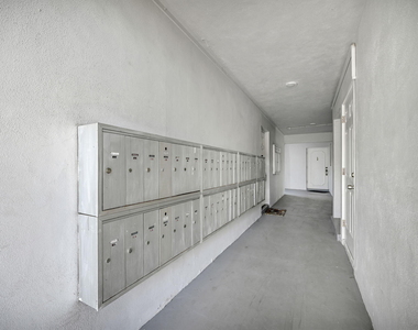 400 Se 10th Street - Photo Thumbnail 22