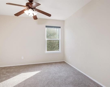 13236 Ridgepointe Road - Photo Thumbnail 8