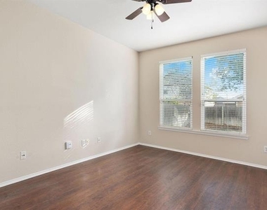 13236 Ridgepointe Road - Photo Thumbnail 9