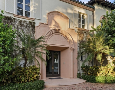 240 N Ocean Boulevard - Photo Thumbnail 2