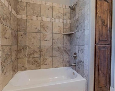 721 Smyth Street - Photo Thumbnail 12
