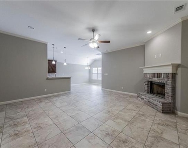 721 Smyth Street - Photo Thumbnail 1
