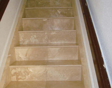 229 E 3rd Street - Photo Thumbnail 3