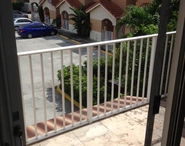 229 E 3rd Street - Photo Thumbnail 5