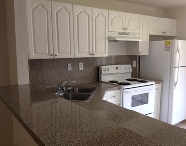 229 E 3rd Street - Photo Thumbnail 9
