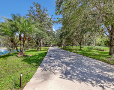 10780 Anderson Lane - Photo Thumbnail 5
