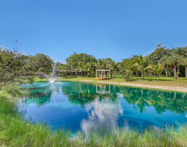 10780 Anderson Lane - Photo Thumbnail 6