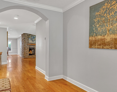 10780 Anderson Lane - Photo Thumbnail 13