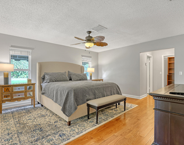 10780 Anderson Lane - Photo Thumbnail 26