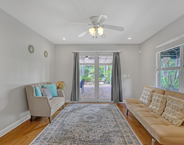 10780 Anderson Lane - Photo Thumbnail 29
