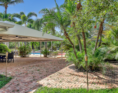 10780 Anderson Lane - Photo Thumbnail 43