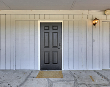 10780 Anderson Lane - Photo Thumbnail 53