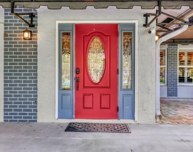 10780 Anderson Lane - Photo Thumbnail 11