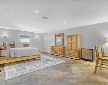 10780 Anderson Lane - Photo Thumbnail 66