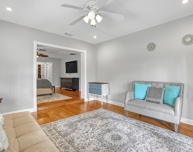 10780 Anderson Lane - Photo Thumbnail 28