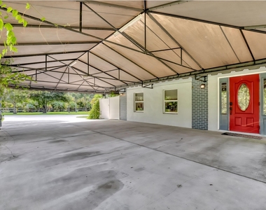 10780 Anderson Lane - Photo Thumbnail 9