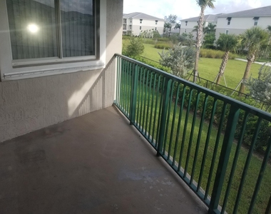 8804 Nw 38th Drive - Photo Thumbnail 9