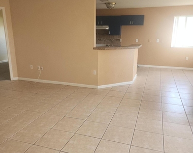 8804 Nw 38th Drive - Photo Thumbnail 1