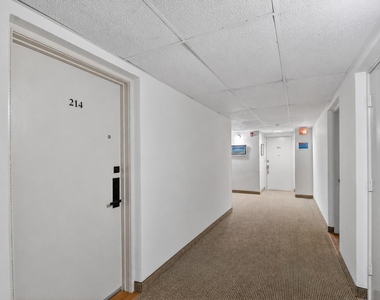 1502 S Lakeside Drive - Photo Thumbnail 55