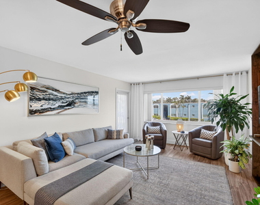 1502 S Lakeside Drive - Photo Thumbnail 8