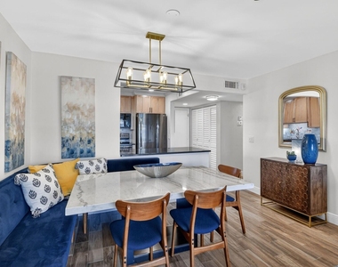 1502 S Lakeside Drive - Photo Thumbnail 6