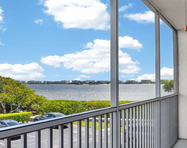 1502 S Lakeside Drive - Photo Thumbnail 13