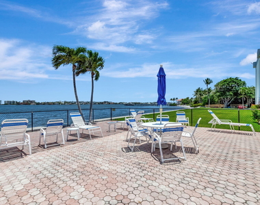 1502 S Lakeside Drive - Photo Thumbnail 26