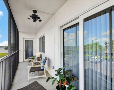 1502 S Lakeside Drive - Photo Thumbnail 14