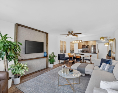 1502 S Lakeside Drive - Photo Thumbnail 10
