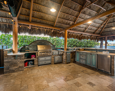 844 East Drive - Photo Thumbnail 21