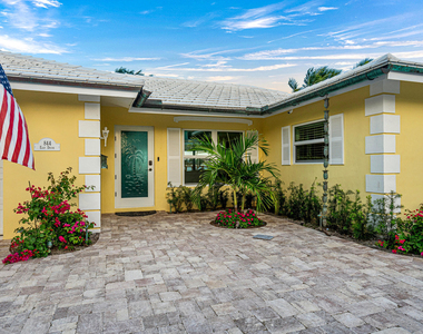 844 East Drive - Photo Thumbnail 33