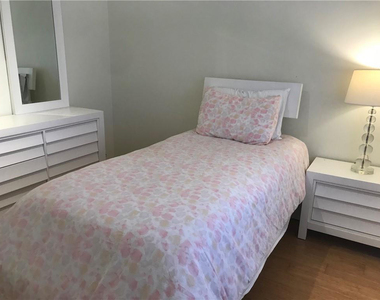 1118 Chinaberry Drive - Photo Thumbnail 10