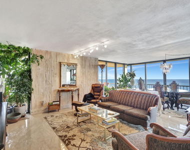 5550 N Ocean Drive - Photo Thumbnail 2