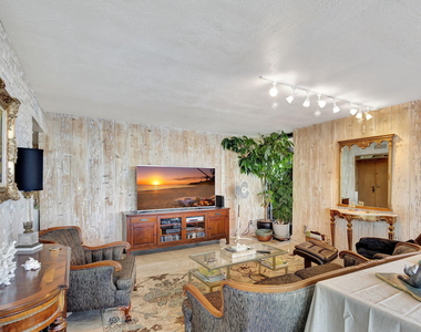 5550 N Ocean Drive - Photo Thumbnail 4