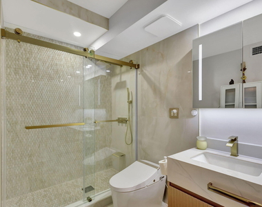 5550 N Ocean Drive - Photo Thumbnail 32