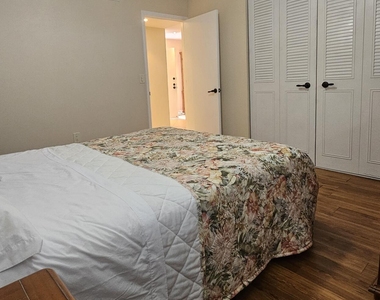 504 Davis Road - Photo Thumbnail 25