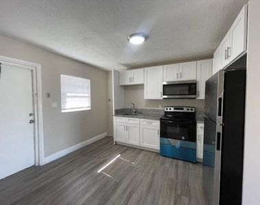1205 Ave K - Photo Thumbnail 5