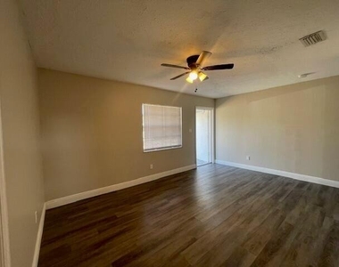 1205 Ave K - Photo Thumbnail 50