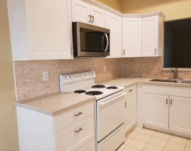 10875 Lake Front Place - Photo Thumbnail 1